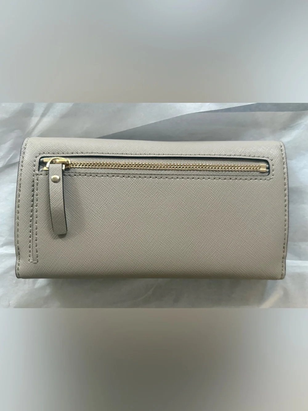 Kate Spade Taupe Saffiano Continental Wallet with Gold Logo. NWB. - Picture 3 of 6